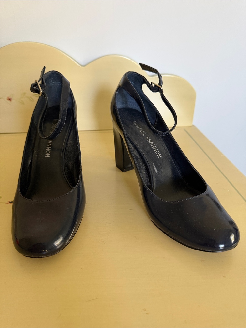 Michael Shannon Black Patent Ankle-Strap Block Heels mary Jane’s navy blue 8